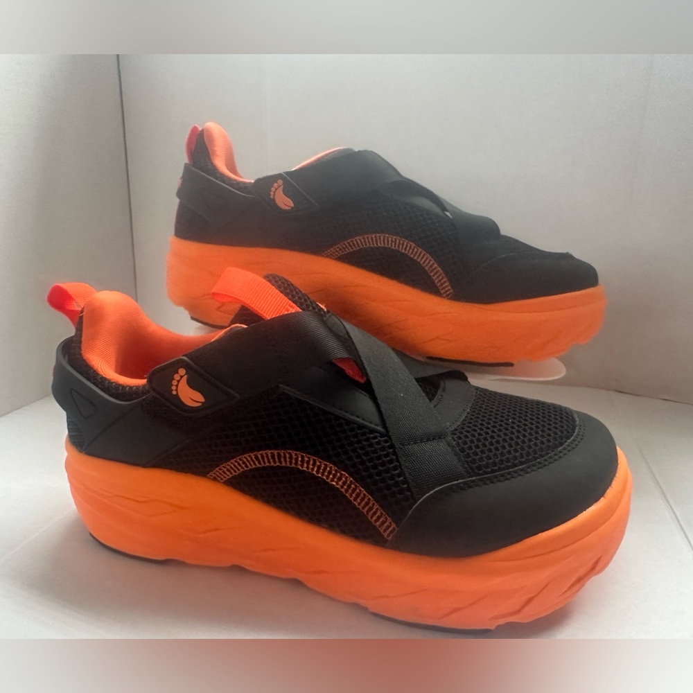 Boys Girls Kids Orthopedic Tennis Shoes: 
Size 7.5 women 6 men